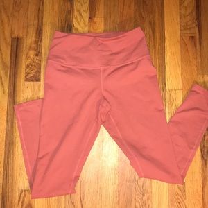 HIGH WAISTED LEGGINGS